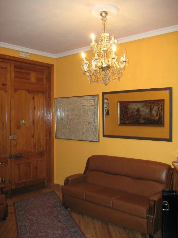 Hostal La Selecta Μαδρίτη Εξωτερικό φωτογραφία